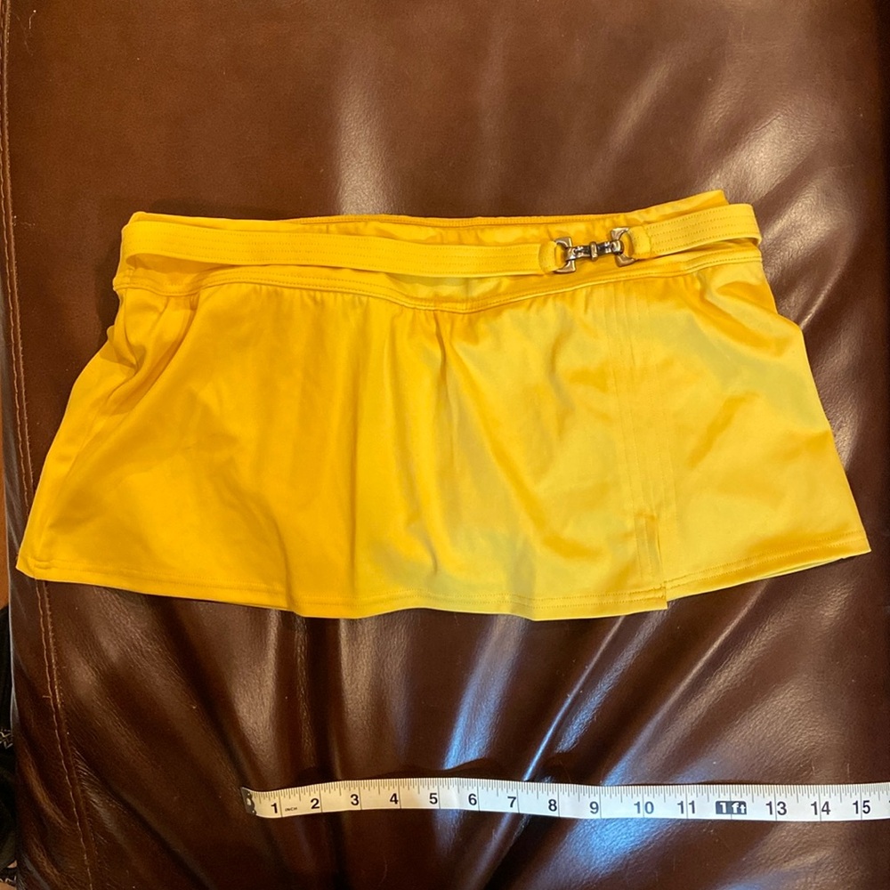 Lands’ End Women's SwimMini Skirt yellow w horse bit, size 8